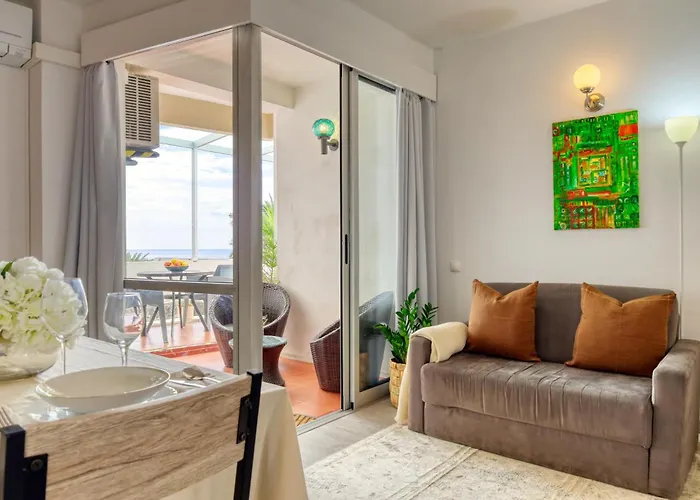 Lido Sunset, A In Madeira Apartament